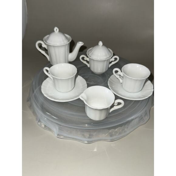 Vtg Dollhouse Miniature White Tea Set 10 Pcs Porcelain Kosta Boda Art Glass Dish - Picture 2 of 16